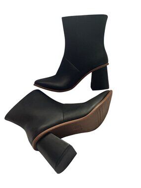 Womens Black Square Toe Ankle Boots Size 11 Zipper Closure Made In Cambodia